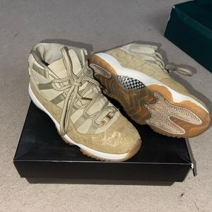 Wmns Air Jordan 11 Retro 'Olive Lux'